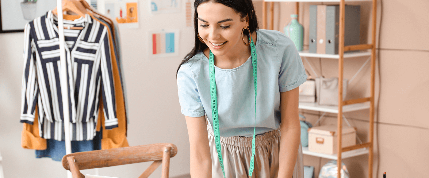Es una de las profesiones de moda, pero... ¿cuánto gana un estilista? Es una de las profesiones de moda, pero... ¿cuánto gana un estilista?