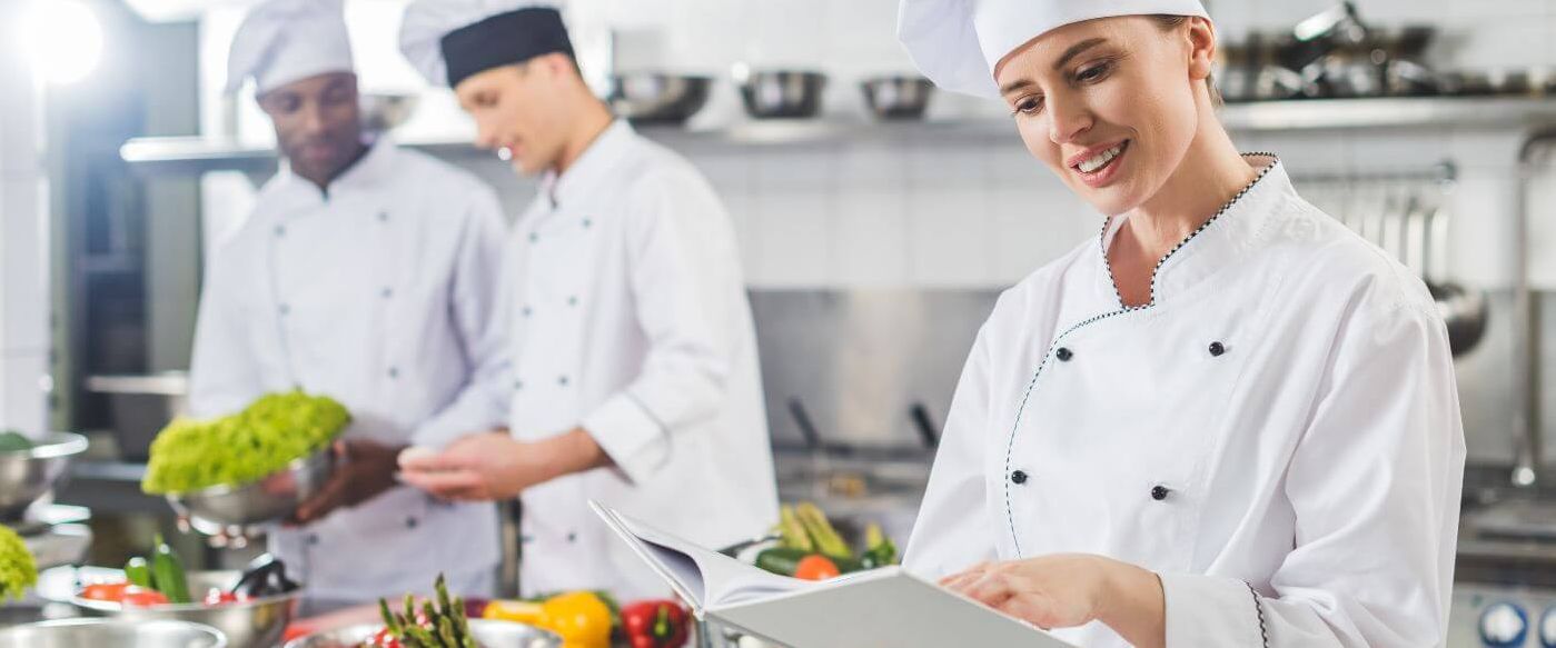 Sueldo ayudante de cocina ¿Sabes calcularlo? Sueldo ayudante de cocina ¿Sabes calcularlo?