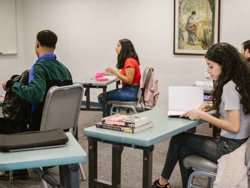Los 10 propósitos para estudiantes en 2024 Los 10 propósitos para estudiantes en 2024