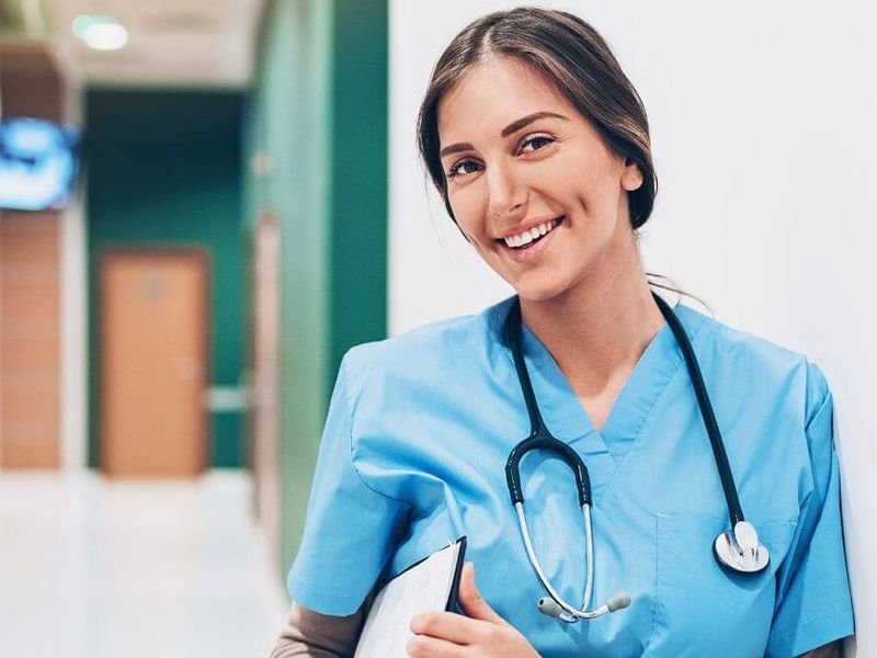 Diferencia entre TCAE y Auxiliar de Enfermería Diferencia entre TCAE y Auxiliar de Enfermería